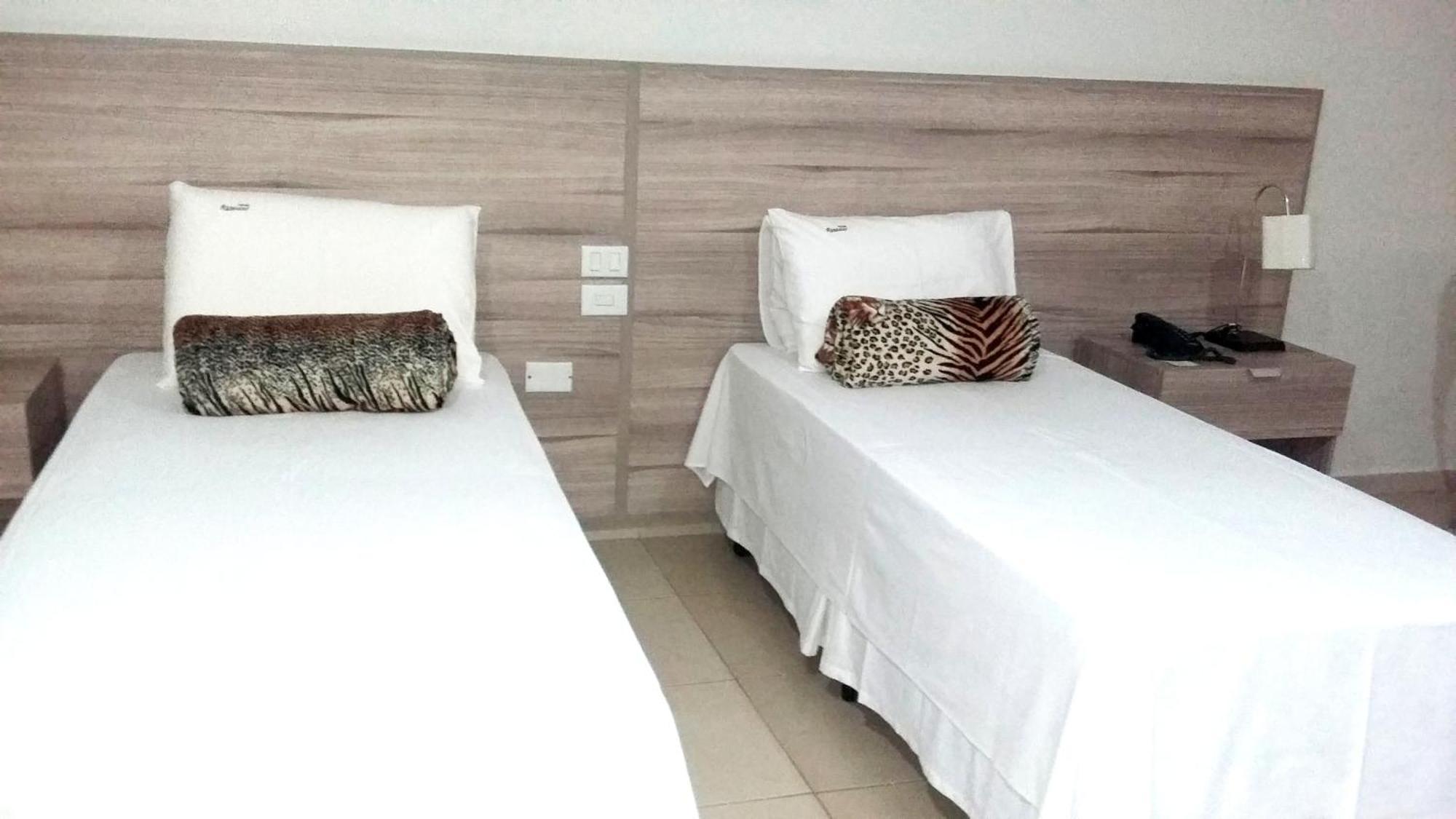 Hotel Renascer Morrinhos  Exterior foto